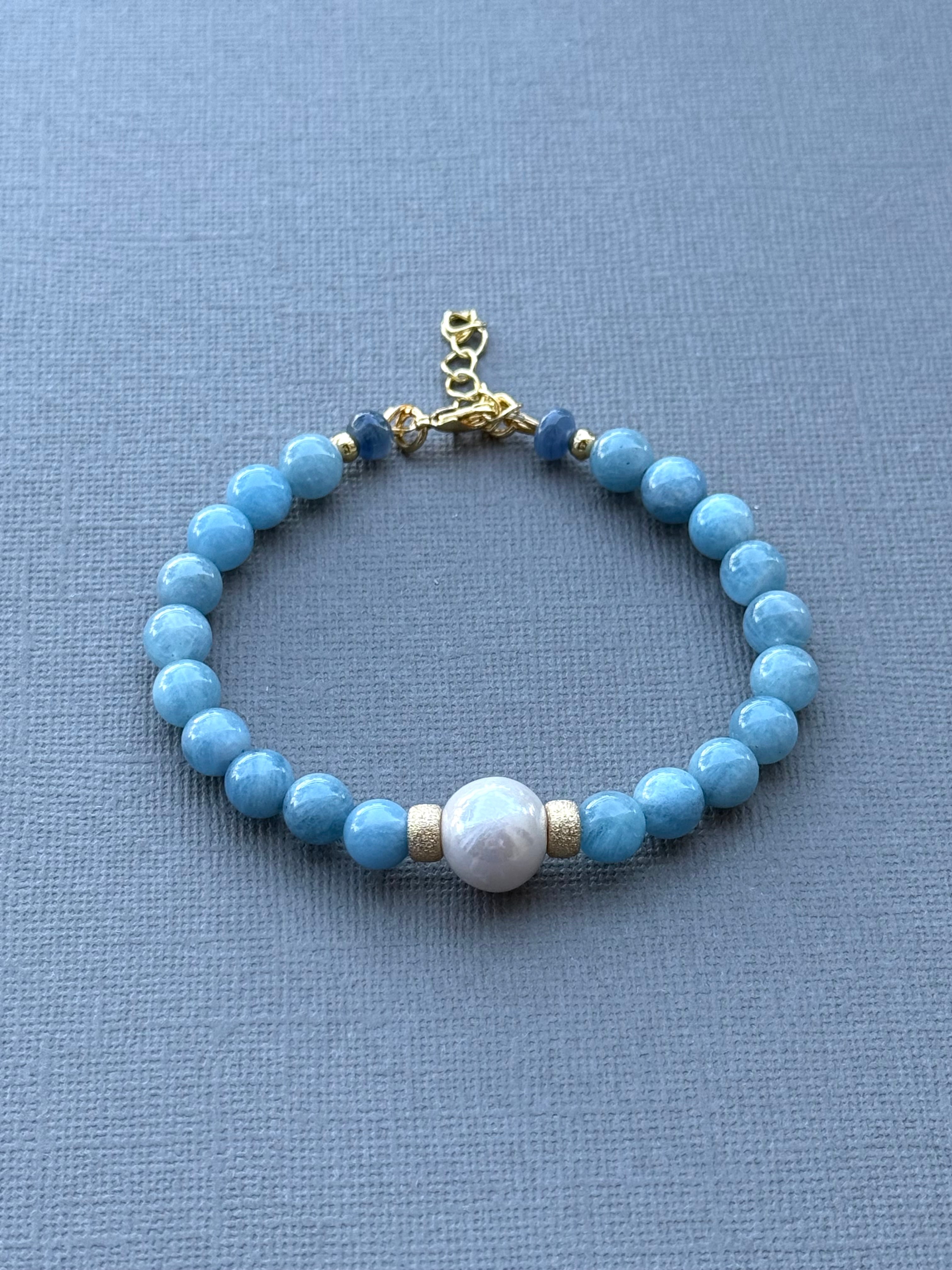 Aquamarine with Single Pearl Bracelet