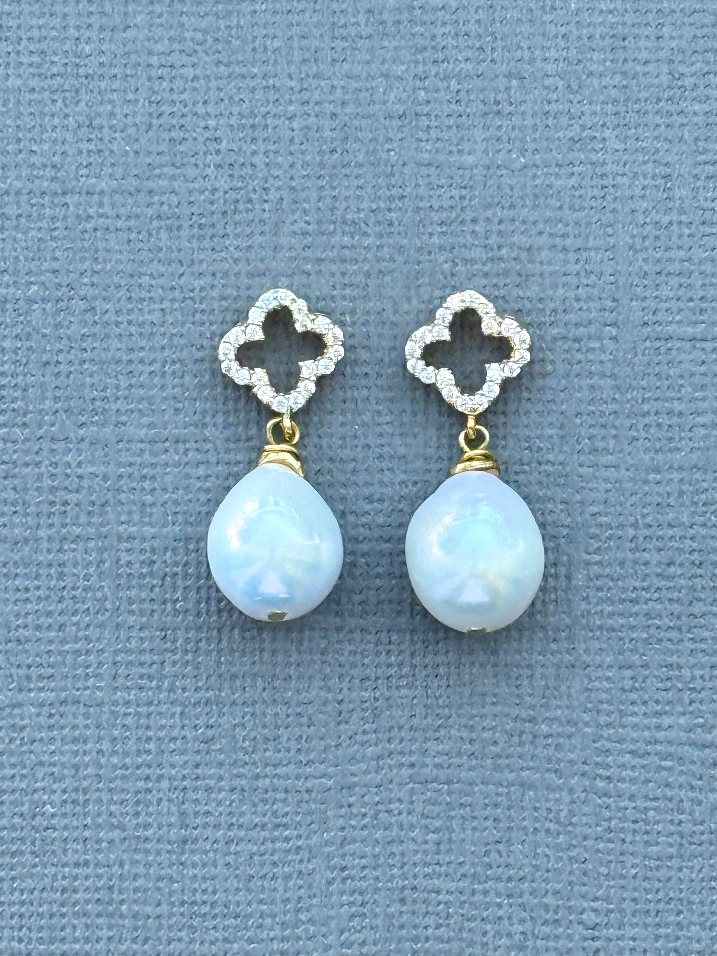 Gold Clover Pavé Earrings with Pearl Drop